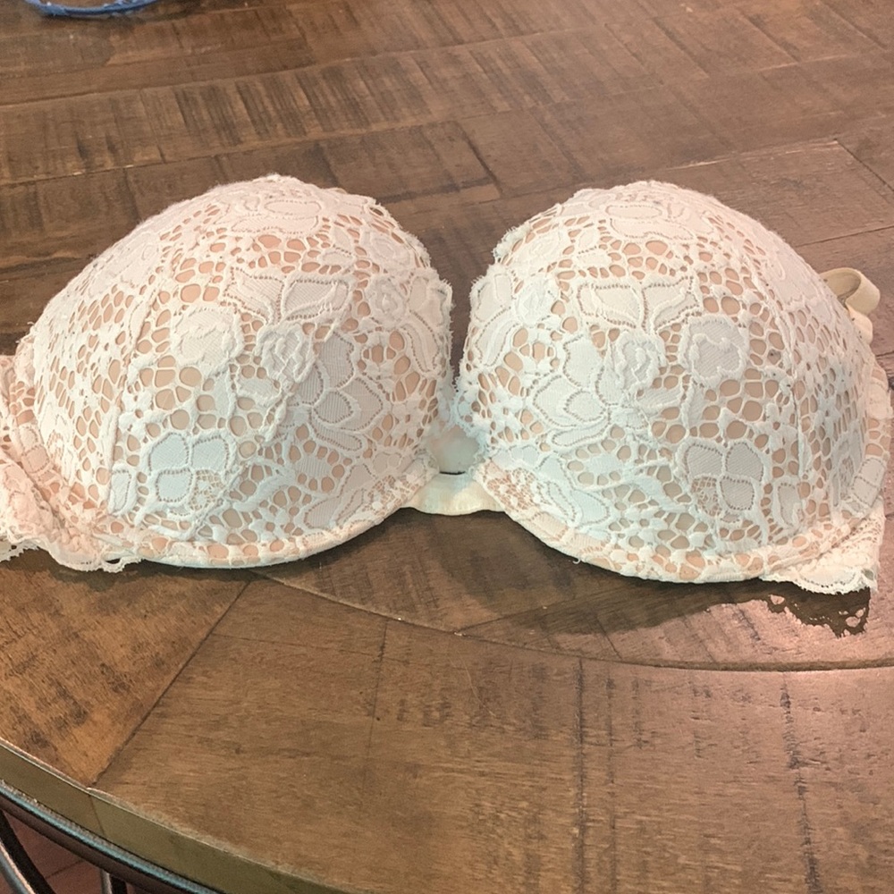 Victoria secret bra size 32DD